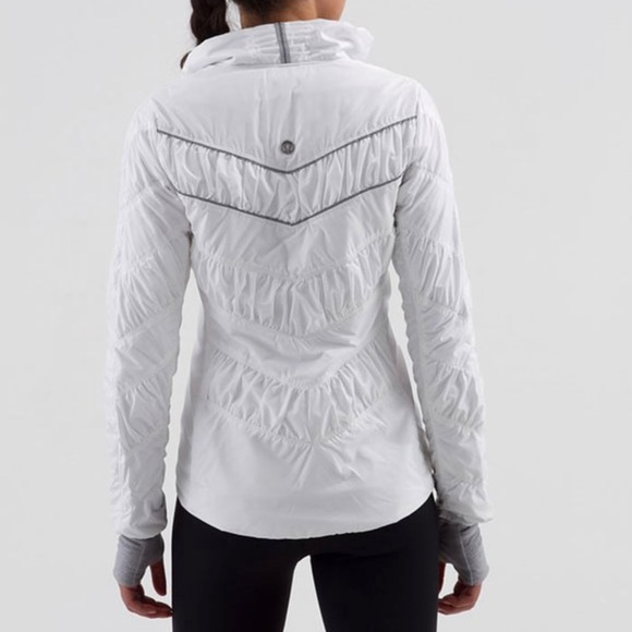Rare Lululemon White Outward Bound Jacket Sz 4 - Picture 10 of 13